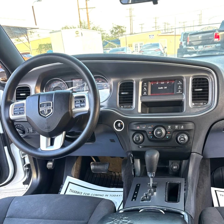 2014 Dodge Charger 7th Gen - Image 14 of 18
