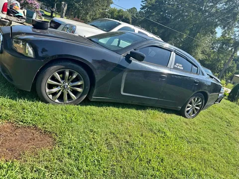 2014 Dodge Charger SE Sedan 4D