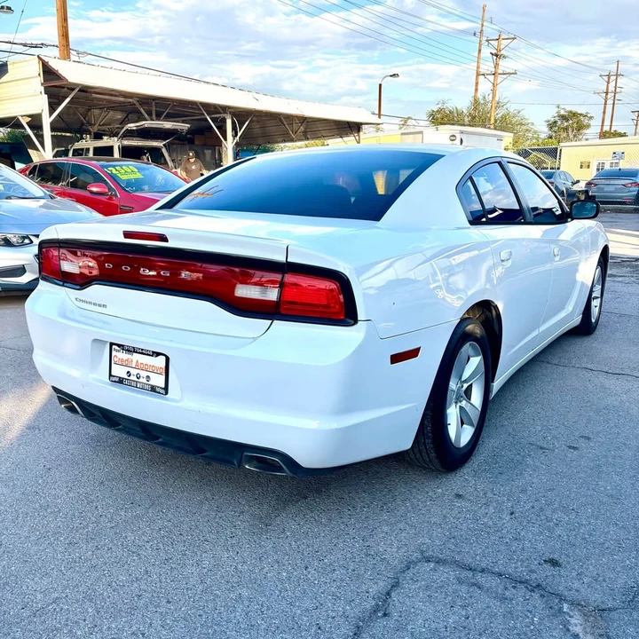 2014 Dodge Charger 7th Gen - Image 7 of 18