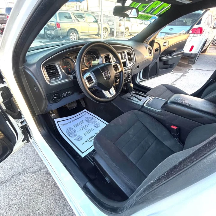 2014 Dodge Charger 7th Gen - Image 9 of 18