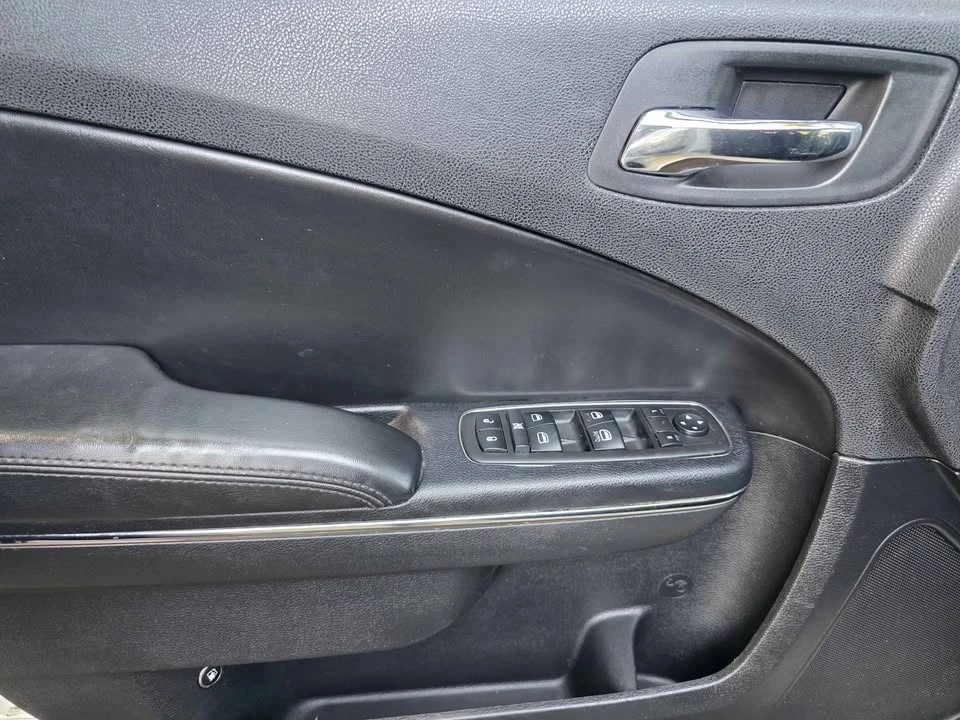 2014 Dodge Charger 7th Gen - Image 12 of 15