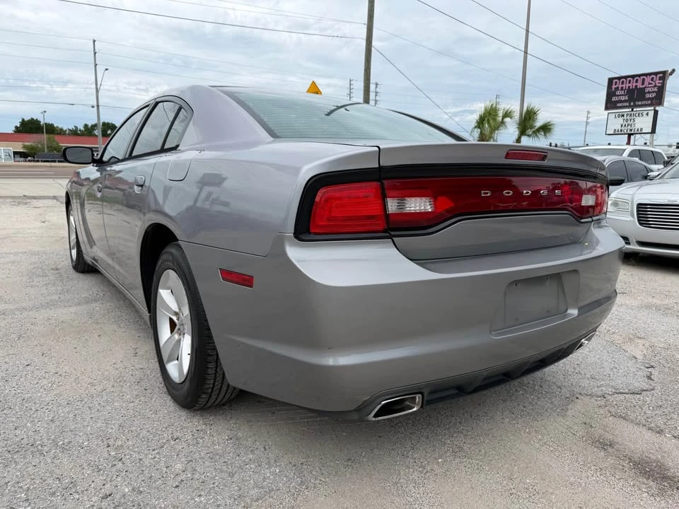 2014 Dodge Charger 7th Gen - Image 4 of 11