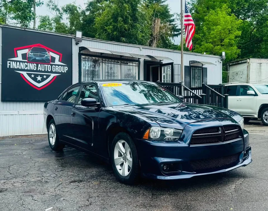 2014 Dodge Charger 7th Gen - Image 2 of 16