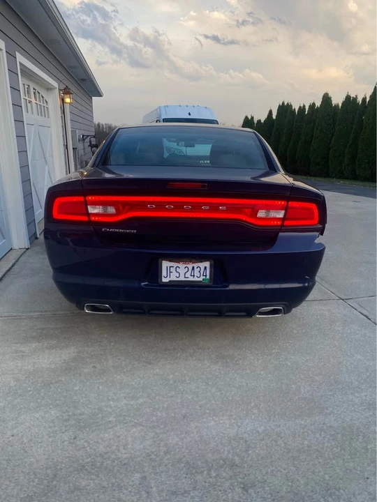 2014 Dodge Charger 7th Gen - Image 3 of 8