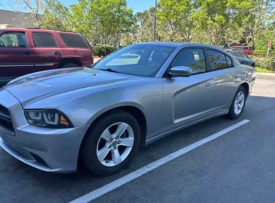 2014 Dodge Charger 7th Gen - Image 2 of 12