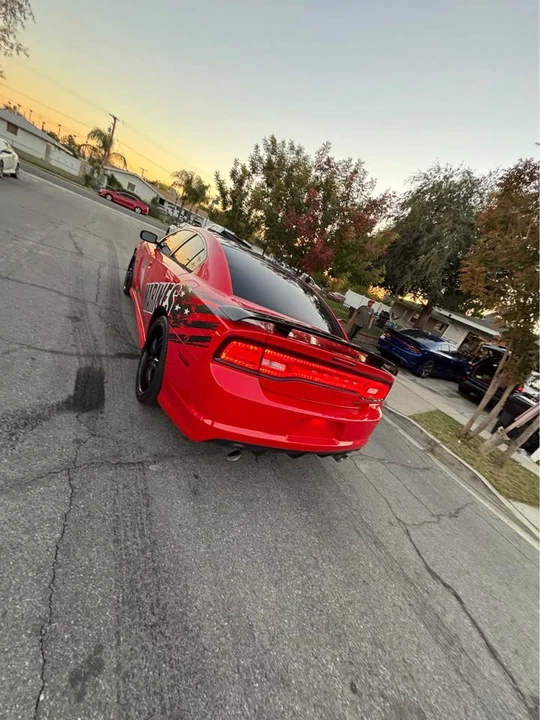 2014 Dodge Charger SRT & 392 7th Gen - Image 16 of 20