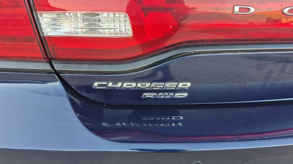 2014 Dodge Charger SRT & 392 7th Gen - Image 9 of 20