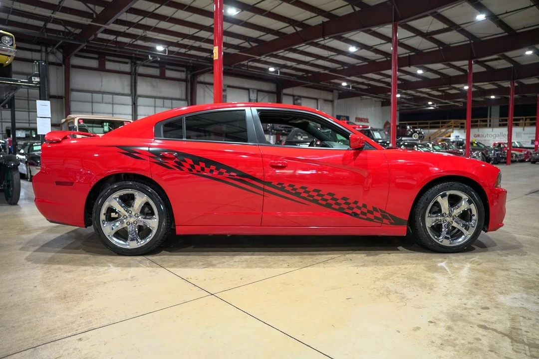 2014 Dodge Charger 7th Gen - Image 10 of 12