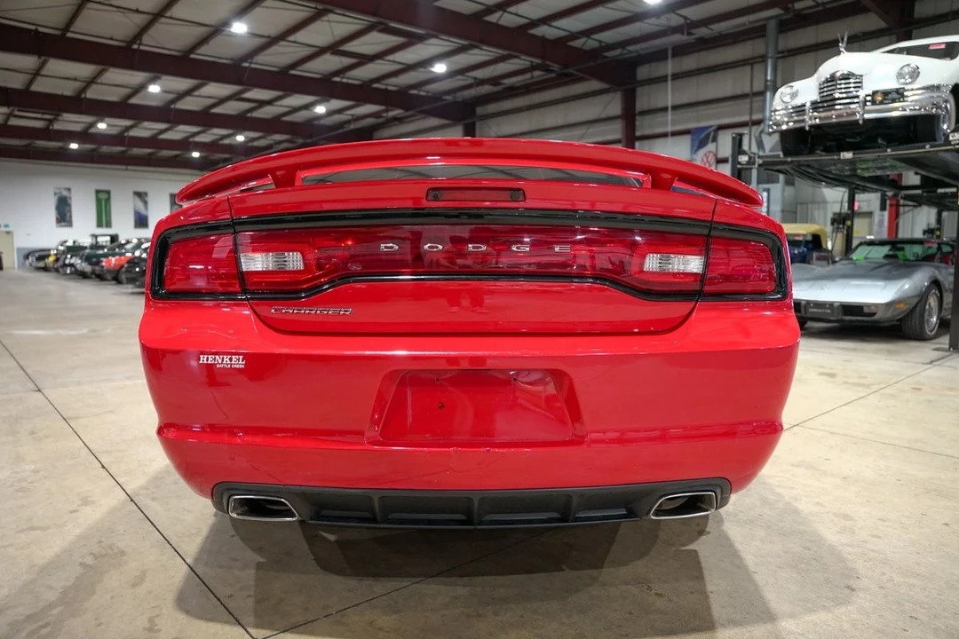 2014 Dodge Charger 7th Gen - Image 7 of 12