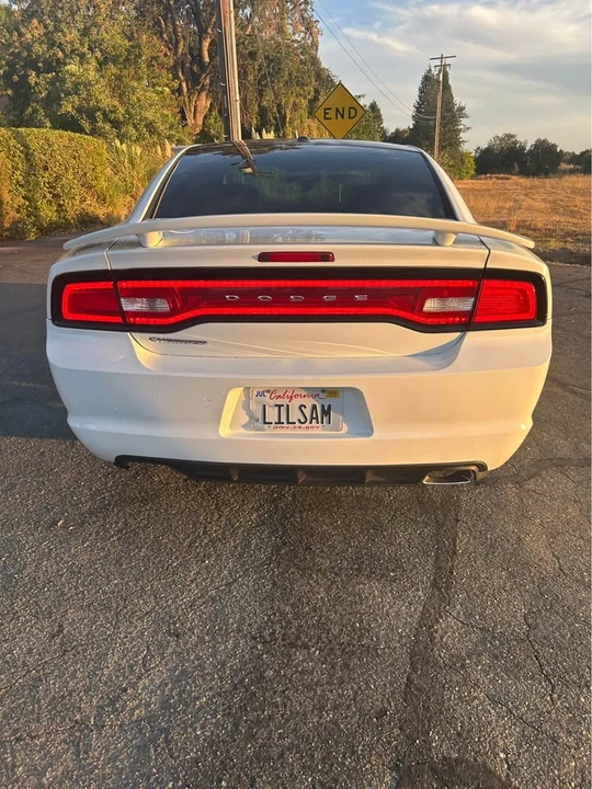 2014 Dodge Charger 7th Gen - Image 9 of 13
