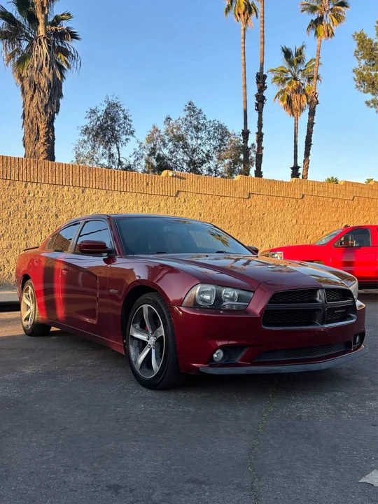 2014 Dodge Charger 7th Gen - Image 6 of 12
