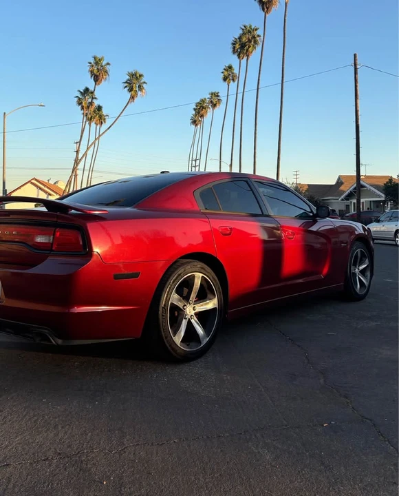 2014 Dodge Charger 7th Gen - Image 4 of 12