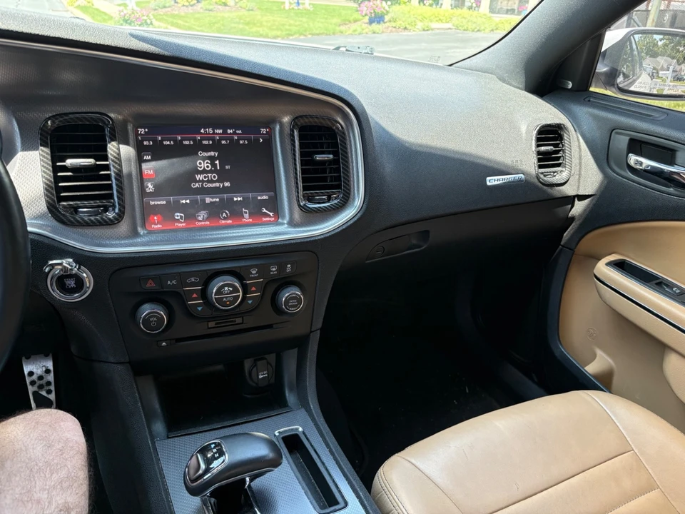 2014 Dodge Charger 7th Gen - Image 9 of 13