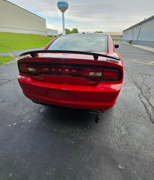 2014 Dodge Charger 7th Gen - Image 5 of 18