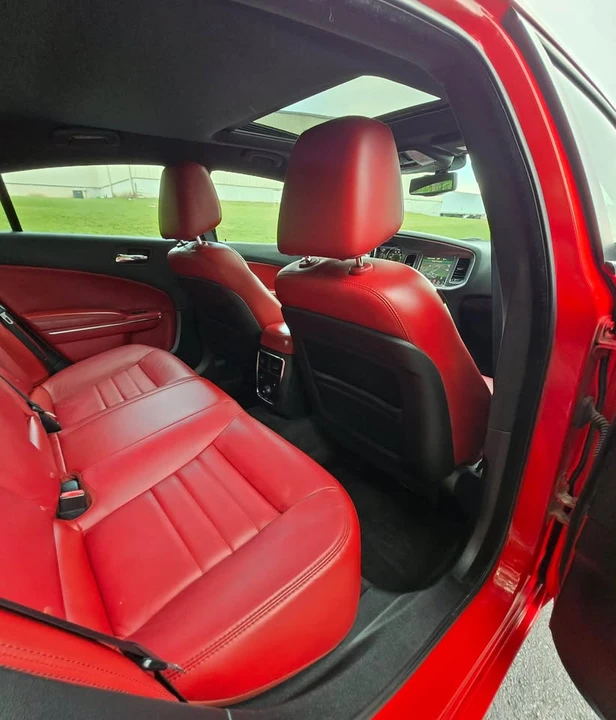 2014 Dodge Charger 7th Gen - Image 14 of 18