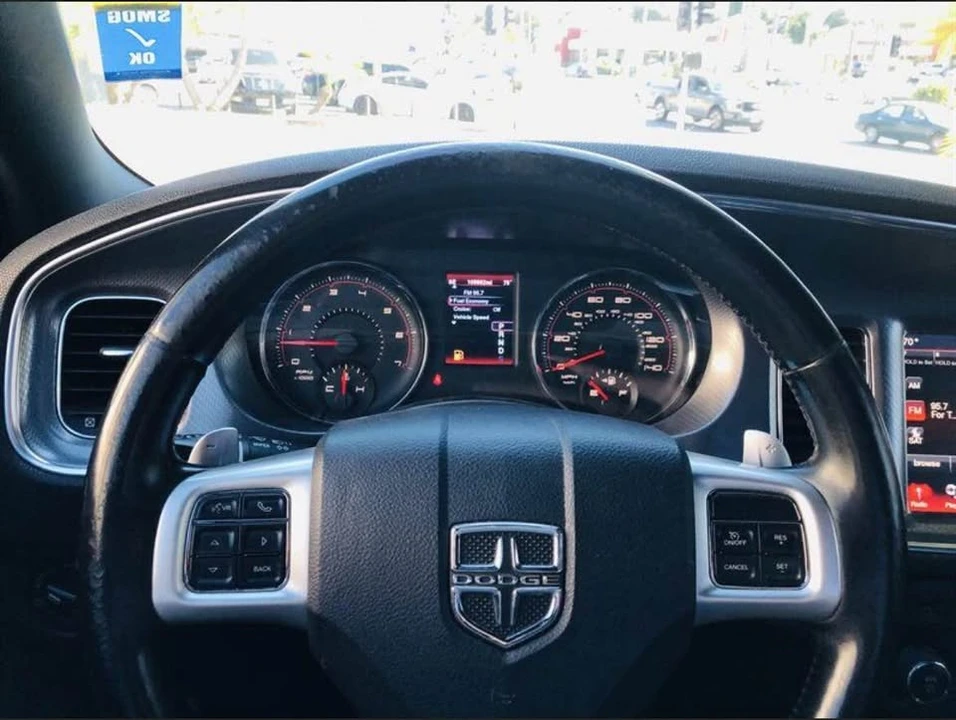 2014 Dodge Charger 7th Gen - Image 7 of 10