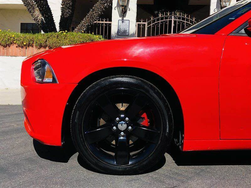 2014 Dodge Charger 7th Gen - Image 3 of 10