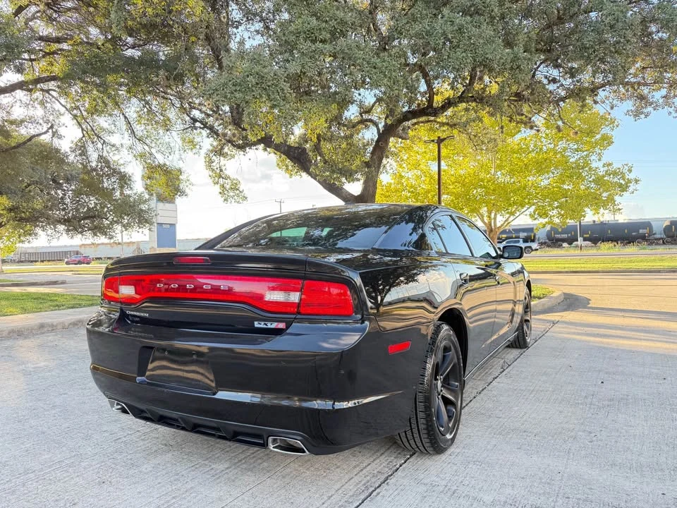 2014 Dodge Charger 7th Gen - Image 3 of 13