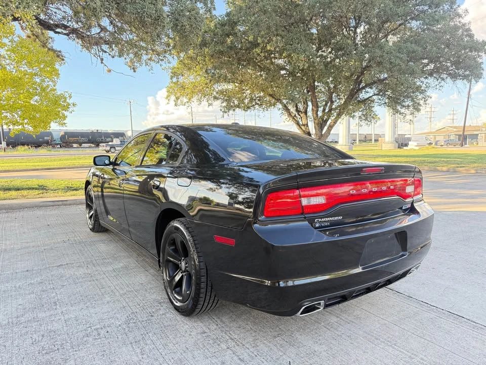 2014 Dodge Charger 7th Gen - Image 5 of 13