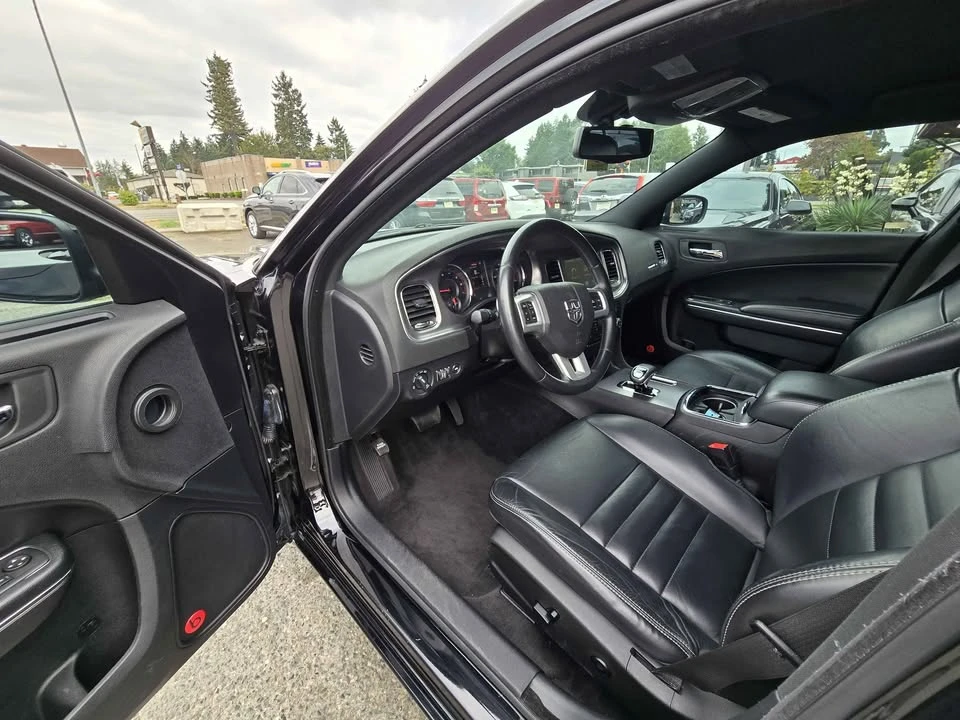 2014 Dodge Charger 7th Gen - Image 12 of 15
