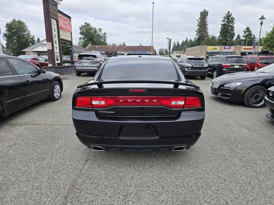 2014 Dodge Charger 7th Gen - Image 5 of 15