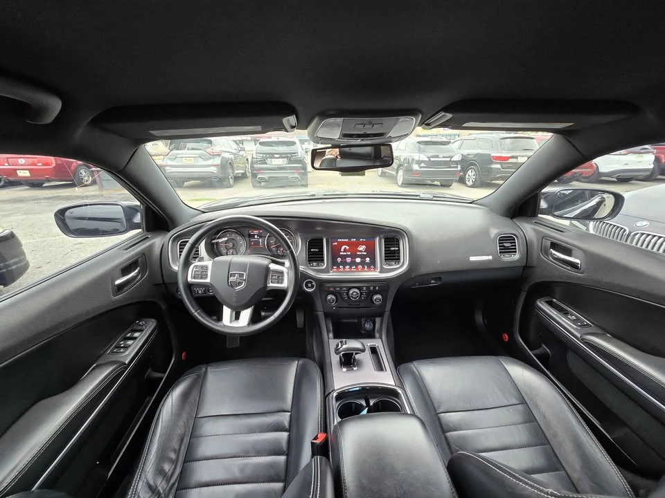 2014 Dodge Charger 7th Gen - Image 11 of 15