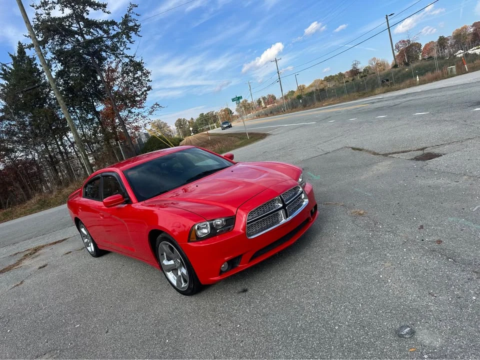 2014 Dodge Charger 7th Gen - Image 4 of 16