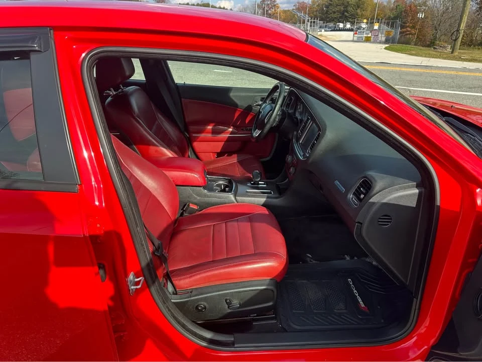 2014 Dodge Charger 7th Gen - Image 14 of 16