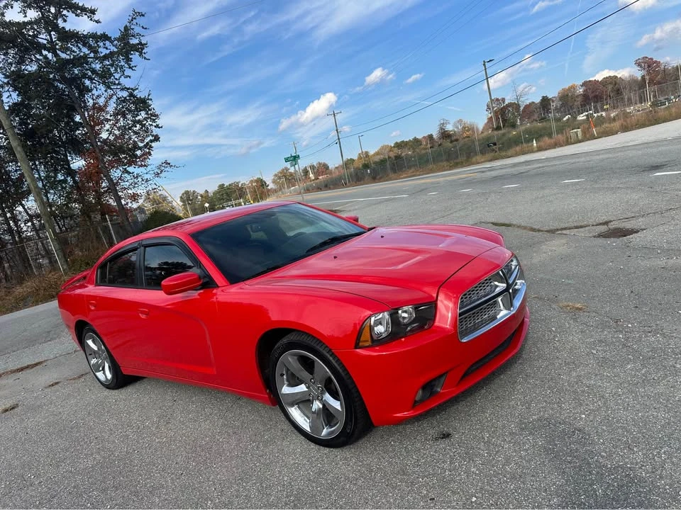 2014 Dodge Charger 7th Gen - Image 5 of 16