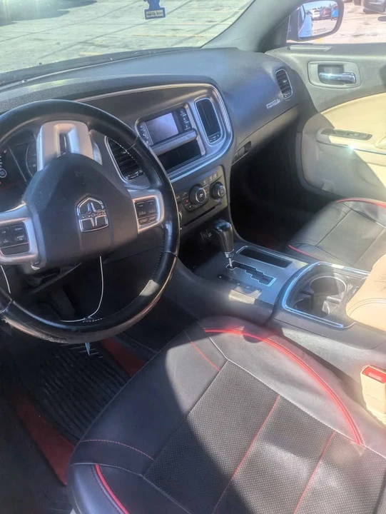 2014 Dodge Charger 7th Gen - Image 11 of 20