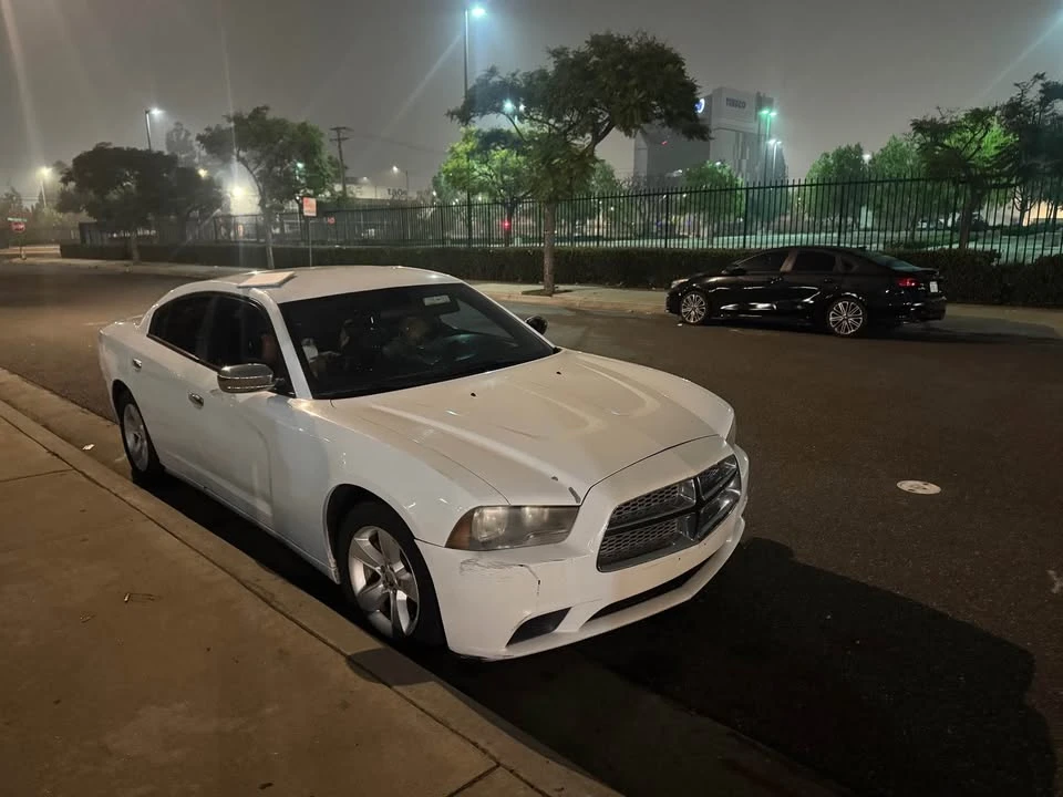 2014 Dodge Charger 7th Gen - Image 11 of 15