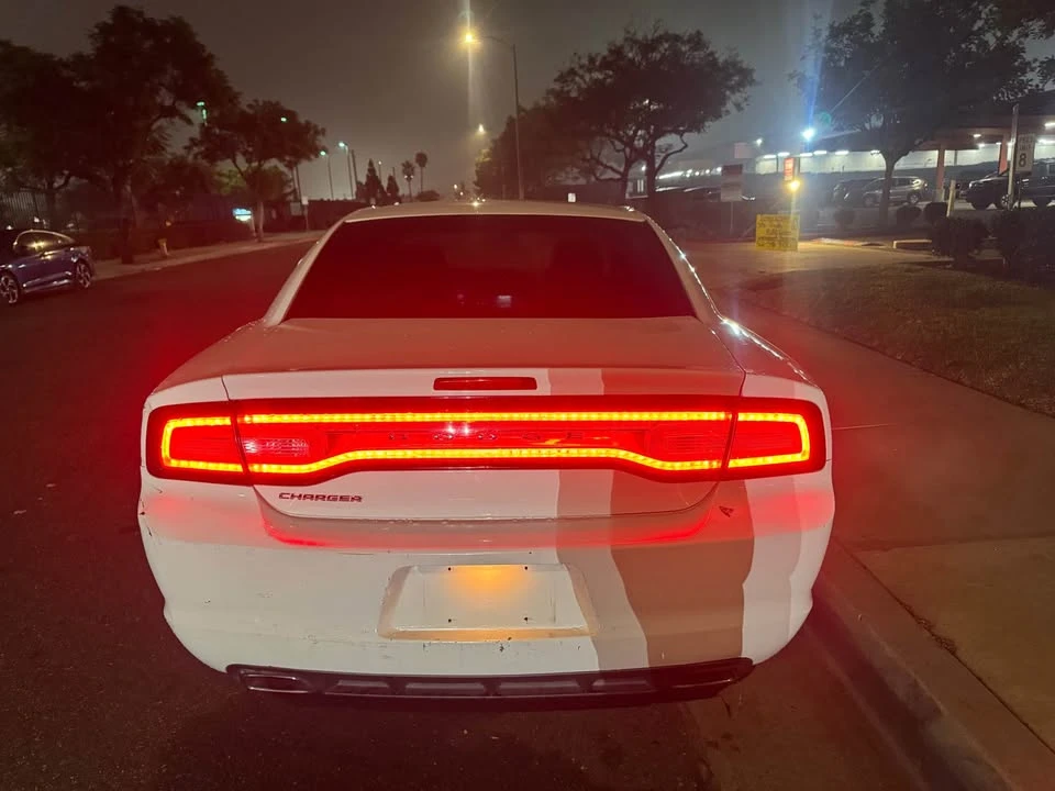 2014 Dodge Charger 7th Gen - Image 13 of 15