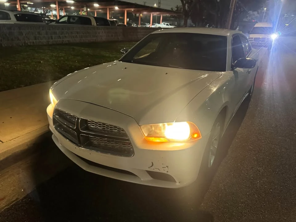 2014 Dodge Charger 7th Gen - Image 12 of 15