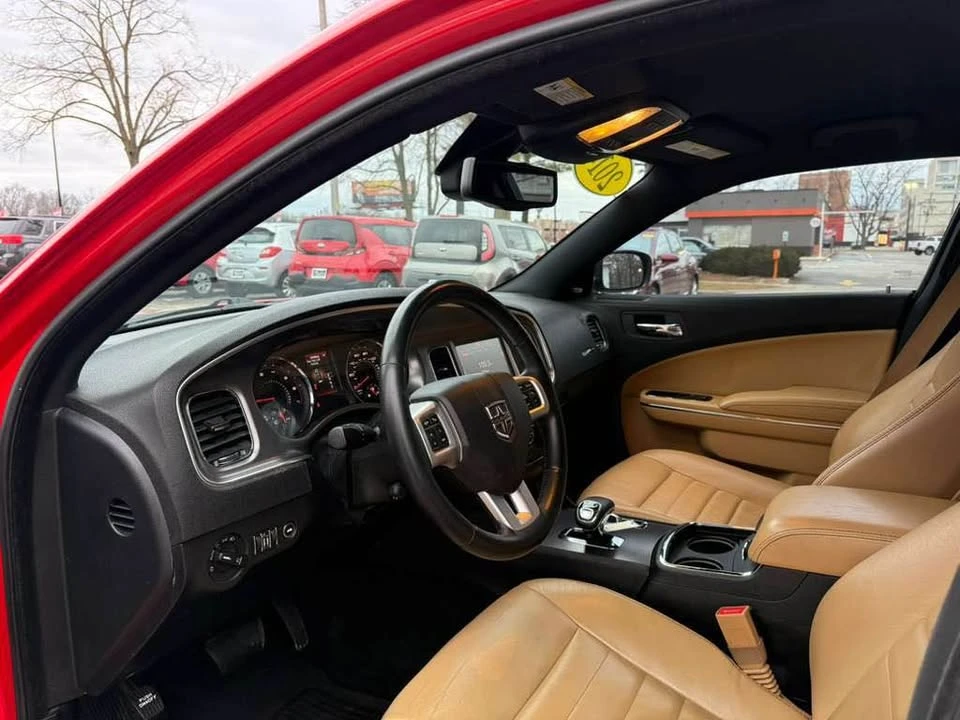 2014 Dodge Charger 7th Gen - Image 10 of 18