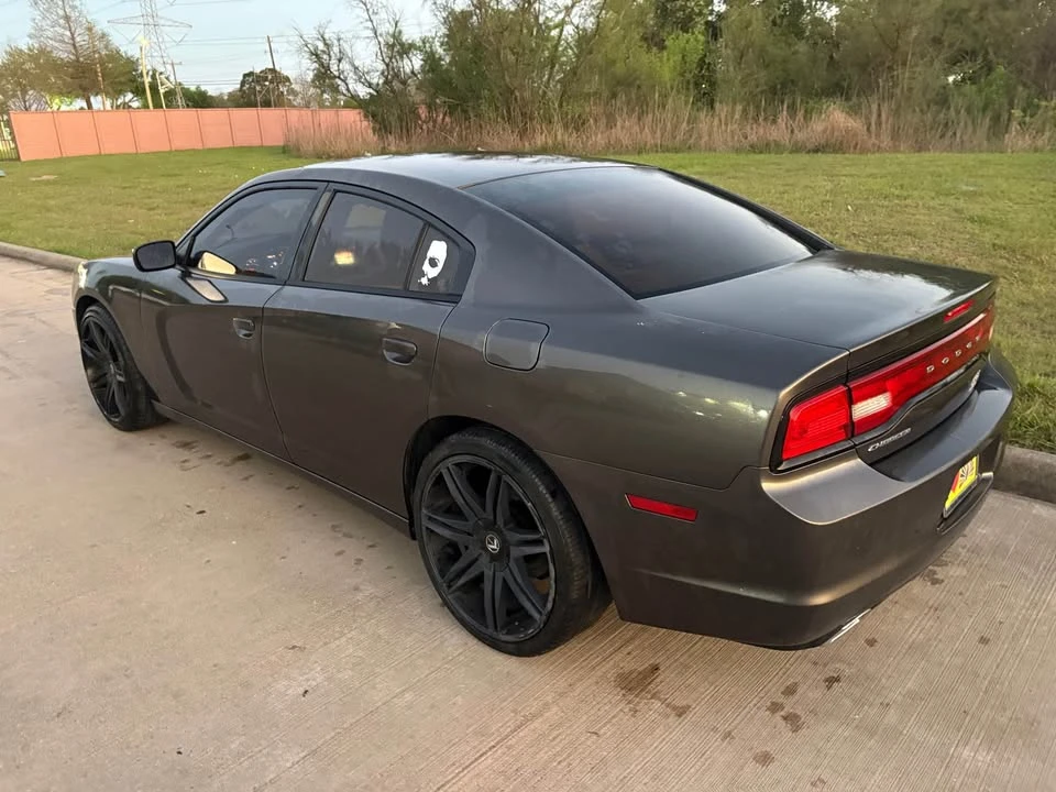 2014 Dodge Charger 7th Gen - Image 4 of 7
