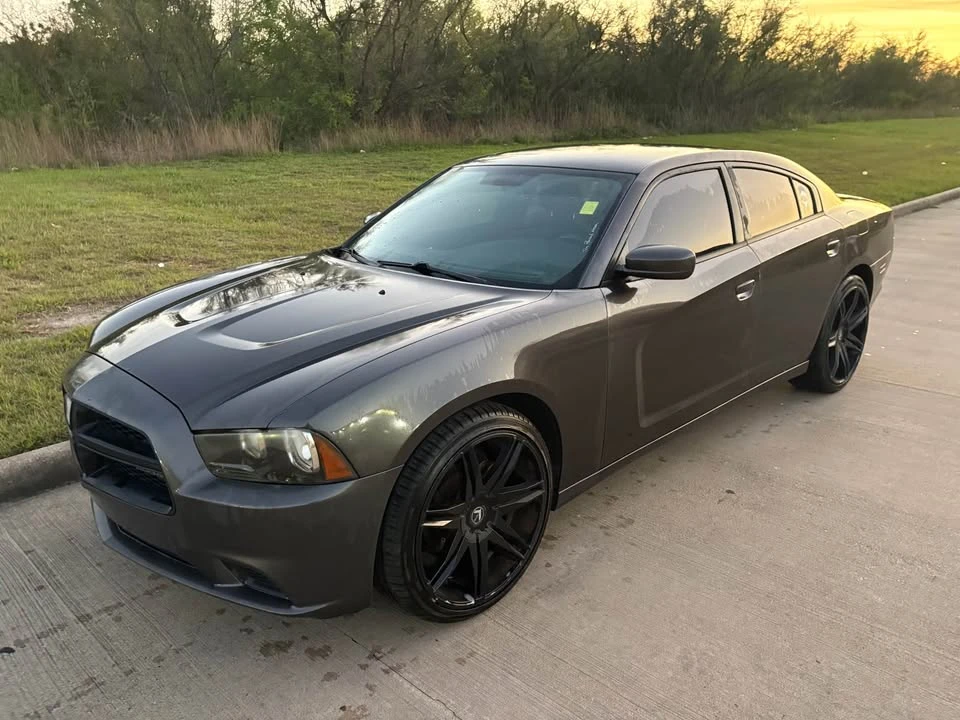 2014 Dodge Charger 7th Gen - Image 2 of 7