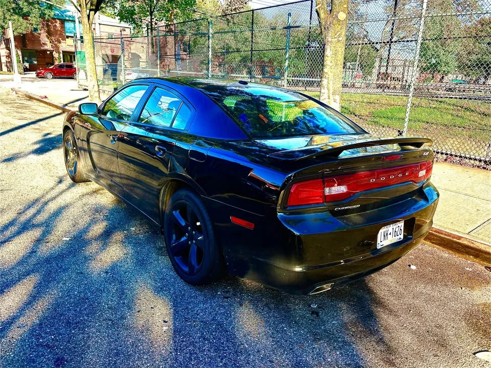 2014 Dodge Charger 7th Gen - Image 2 of 2