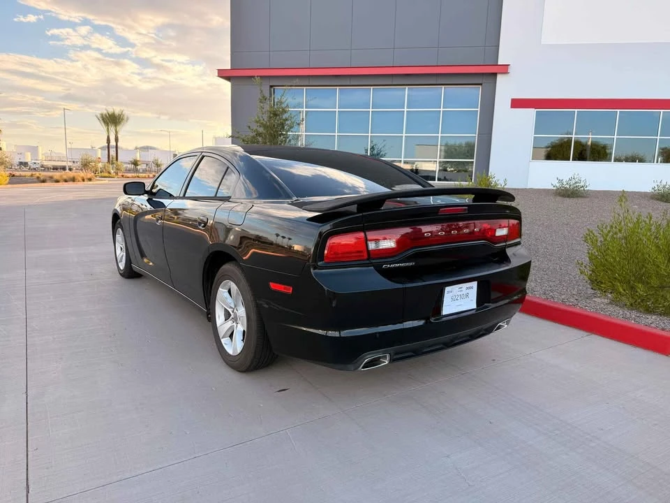 2014 Dodge Charger 7th Gen - Image 4 of 20