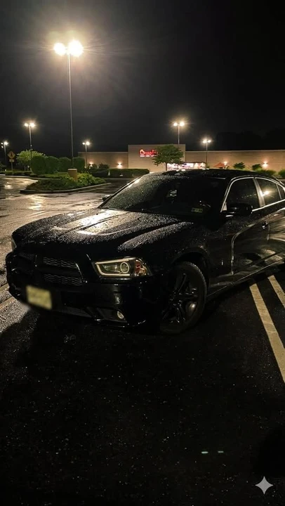 2014 Dodge Charger 7th Gen - Image 8 of 11