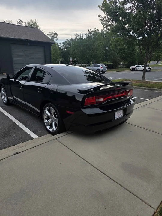2014 Dodge Charger 7th Gen - Image 4 of 7