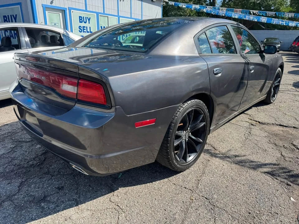 2014 Dodge Charger 7th Gen - Image 4 of 8