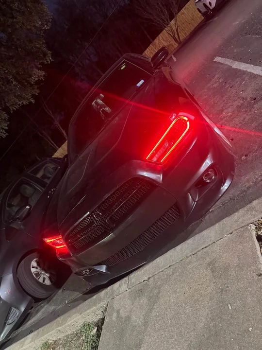 2014 Dodge Charger 7th Gen - Image 15 of 18