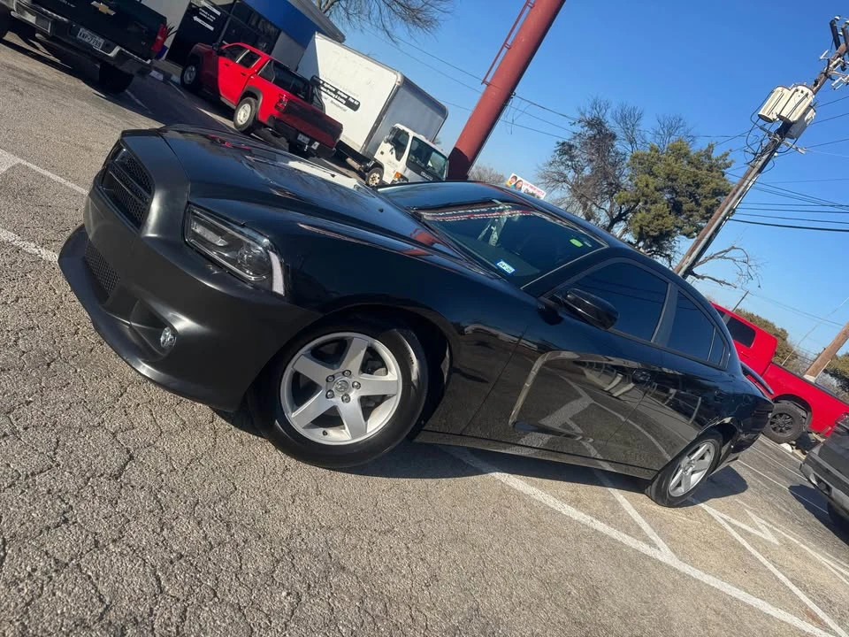 2014 Dodge Charger 7th Gen - Image 13 of 18