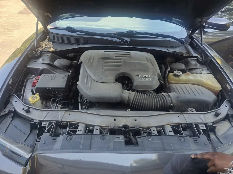 2014 Dodge Charger 7th Gen - Image 2 of 8