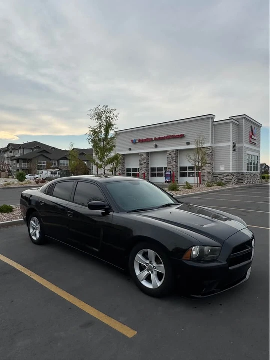 2014 Dodge Charger 7th Gen - Image 4 of 7