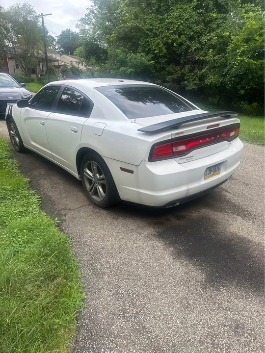 2014 Dodge Charger 7th Gen - Image 5 of 5