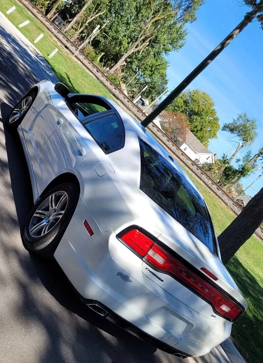 2014 Dodge Charger 7th Gen - Image 6 of 19