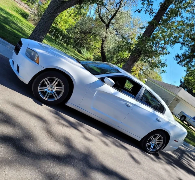 2014 Dodge Charger 7th Gen - Image 8 of 19