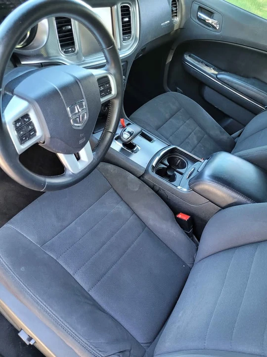 2014 Dodge Charger 7th Gen - Image 14 of 19