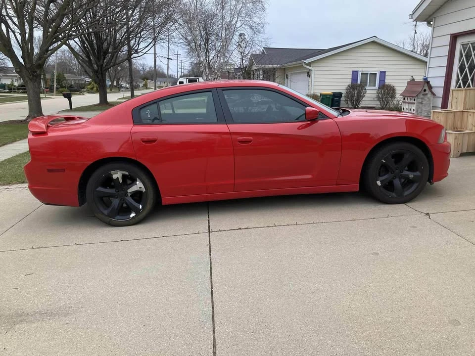 2014 Dodge Charger 7th Gen - Image 4 of 5